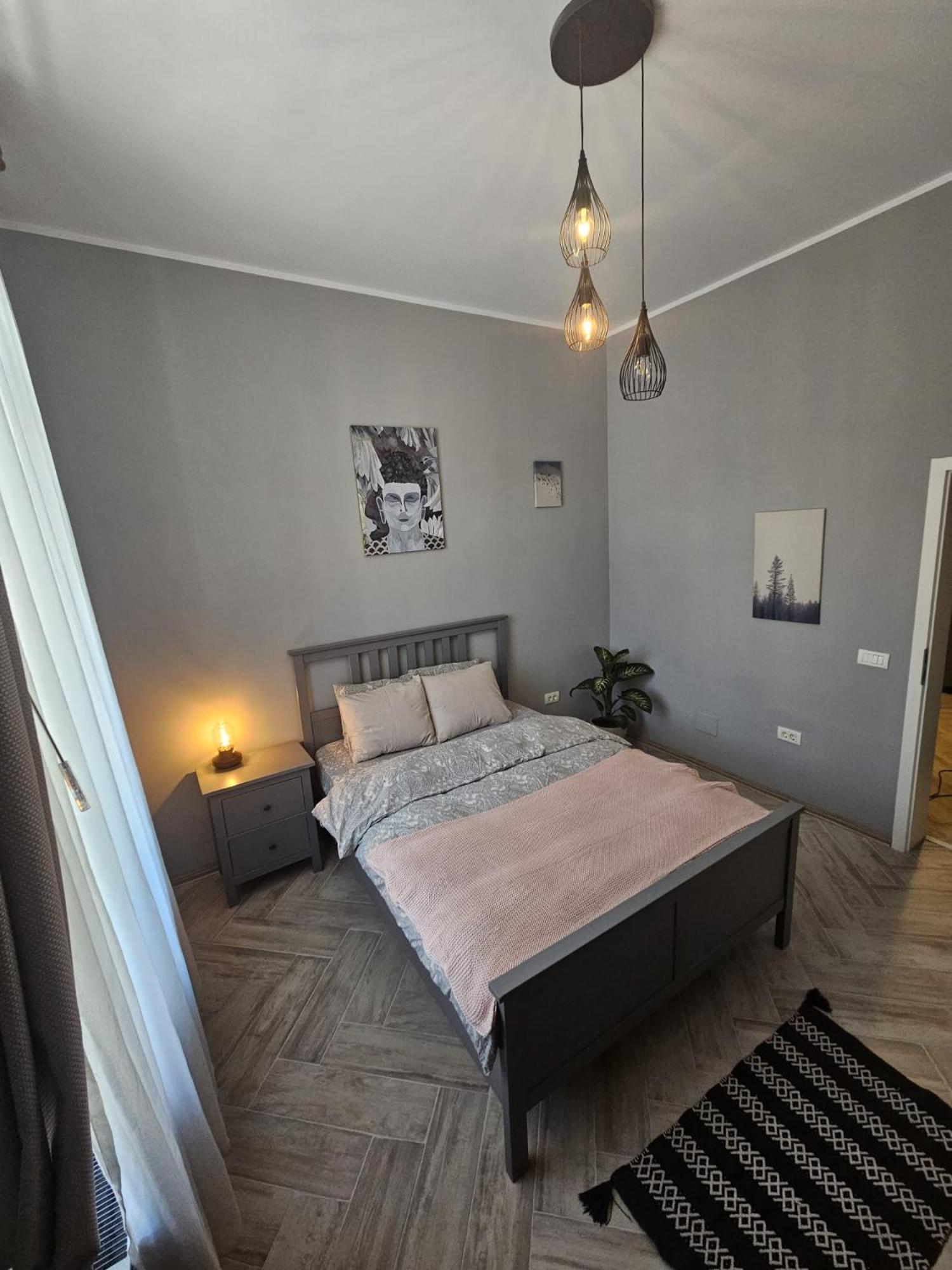 Apartment Zig Zag 4- Old Town Constanţa