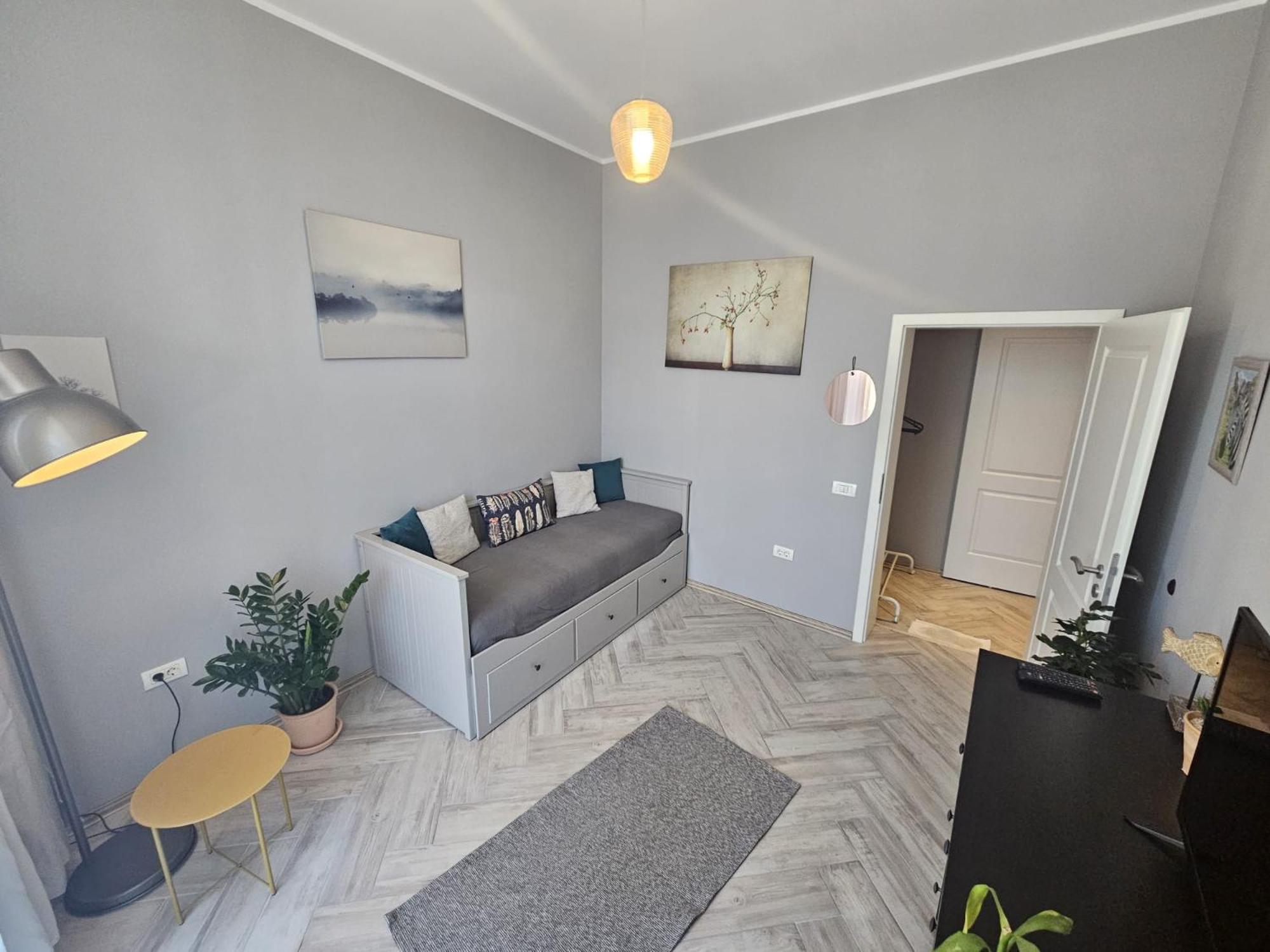 Zig Zag 4- Old Town Apartment