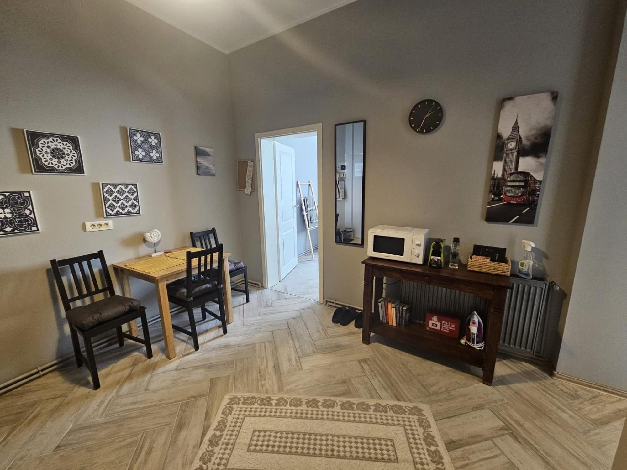 Zig Zag 4- Old Town Apartment